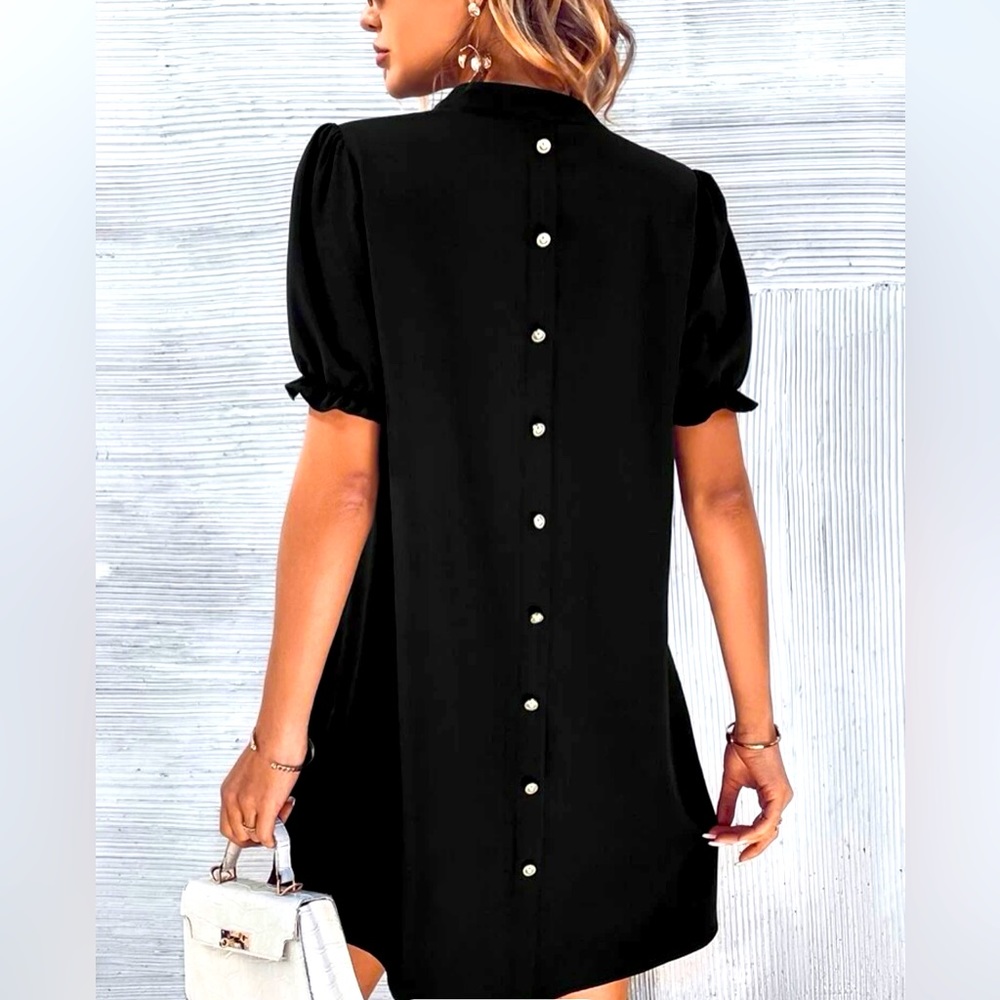 - NWOT-Cute Black Dress size large8-10